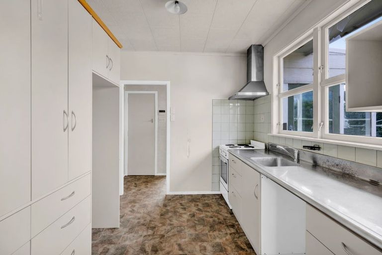 Photo of property in 3 Pacey Avenue, Hawera, 4610