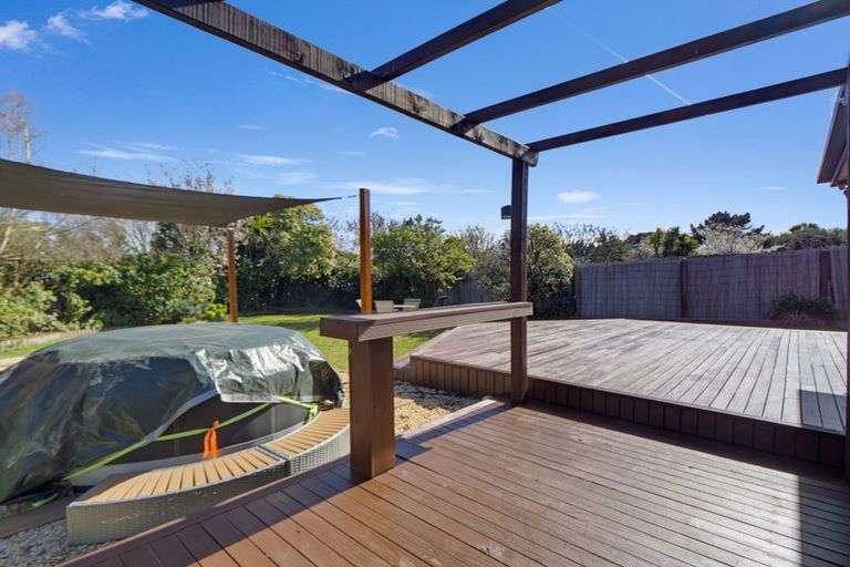 Photo of property in 5a Woodgrove Avenue, North New Brighton, Christchurch, 8083