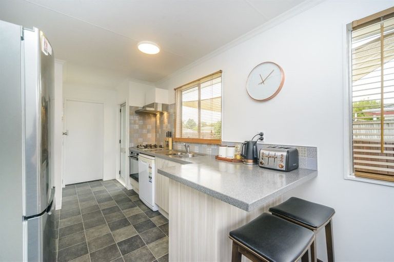 Photo of property in 77 Kaimanawa Street, Kelvin Grove, Palmerston North, 4414