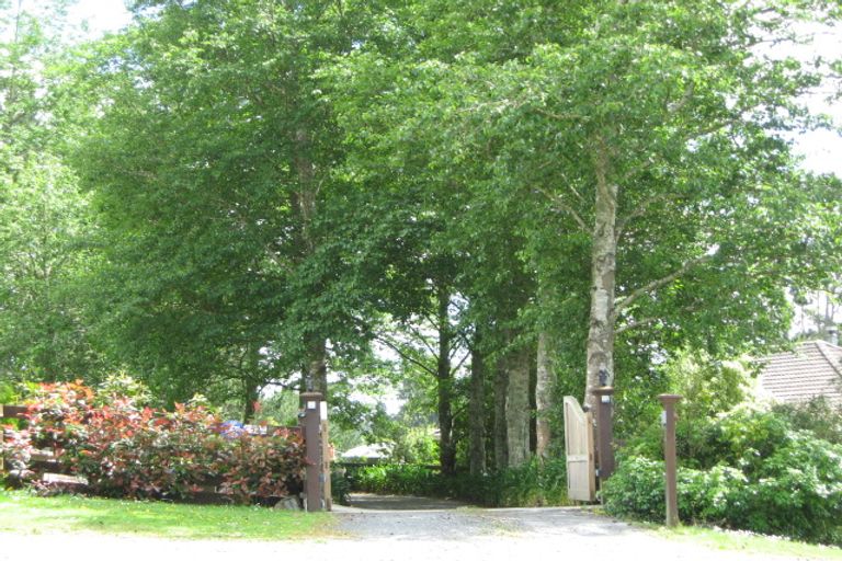 Photo of property in 32 Cascade Road, Bombay, 2675