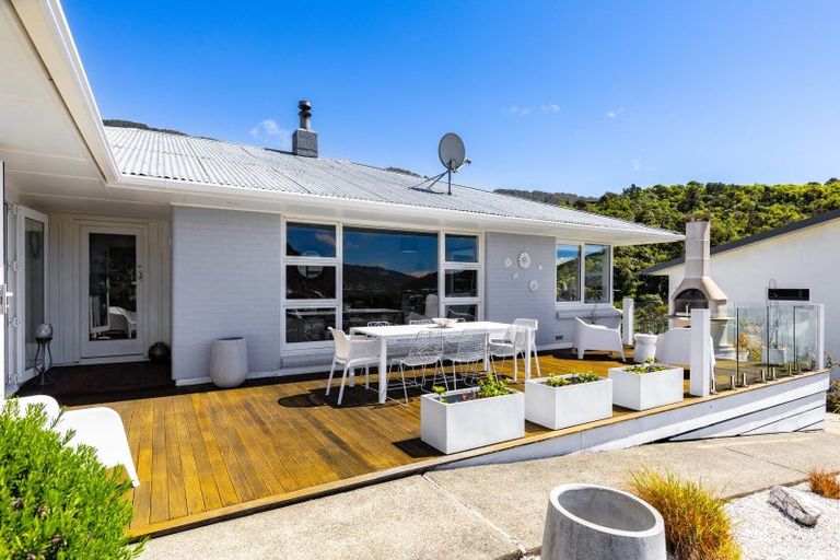 Photo of property in 8 Dorset Street, Picton, 7220