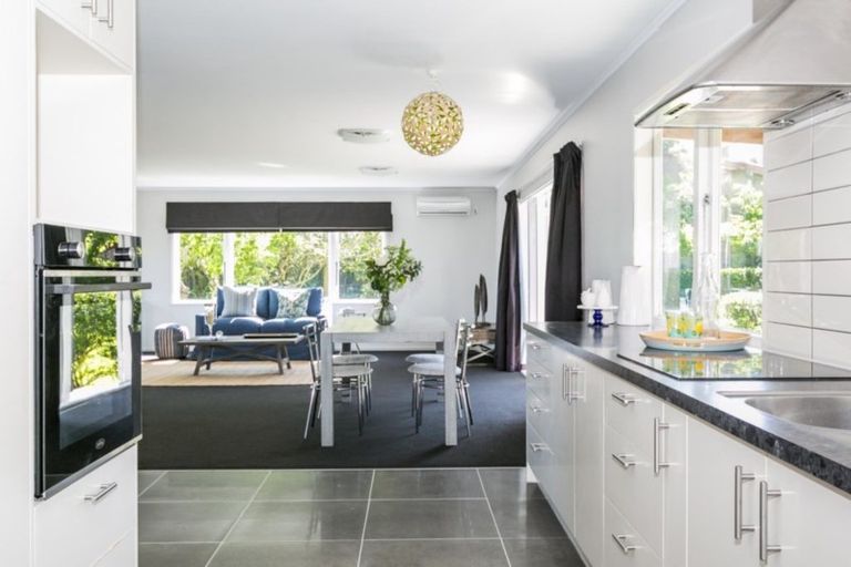 Photo of property in 4 Phillips Place, Havelock North, 4130