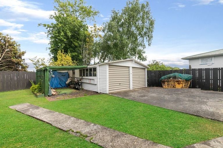 Photo of property in 13 Cooper Place, Papakura, 2110