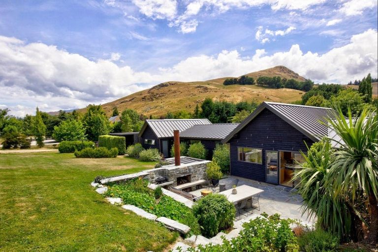Photo of property in 12 Ellen Johnson Terrace, Lake Hayes, Queenstown, 9371