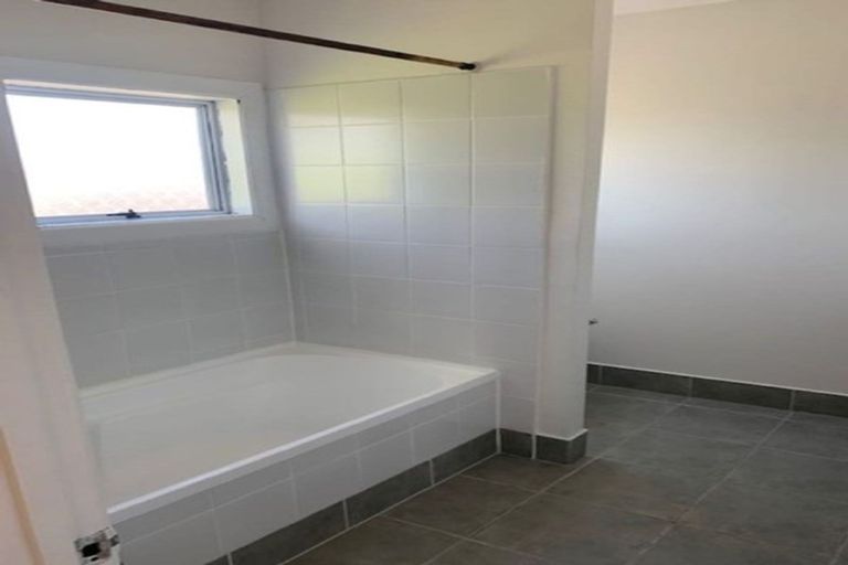 Photo of property in 139 Bucklands Beach Road, Bucklands Beach, Auckland, 2012