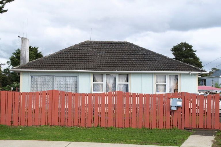 Photo of property in 22 Parker Crescent, Otara, Auckland, 2023
