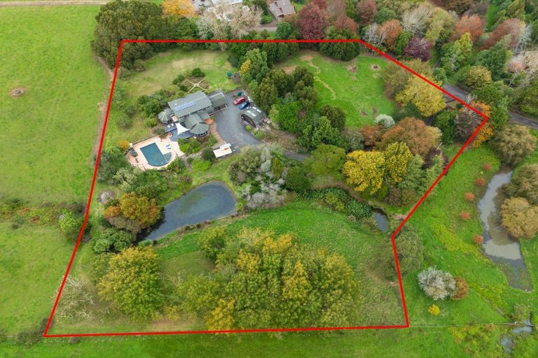 Photo of property in 1549e Great South Road, Ramarama, Drury, 2579