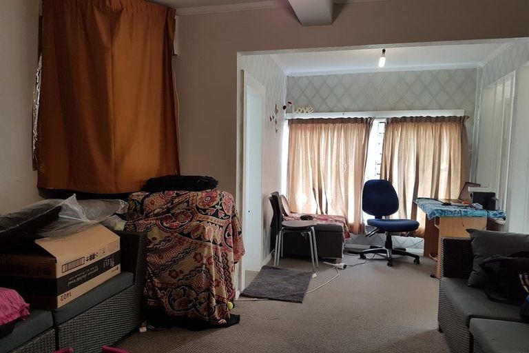 Photo of property in 30 Stoke Street, Newtown, Wellington, 6021