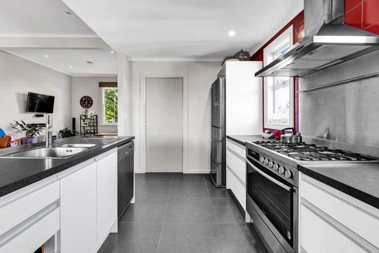 Photo of property in 272 Saunders Road, Okato, New Plymouth, 4381