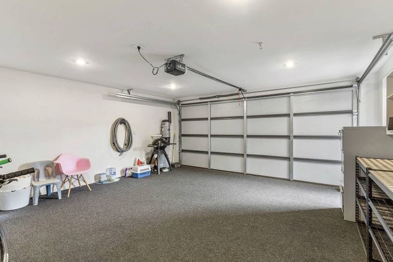 Photo of property in 386 Ormiston Road, Flat Bush, Auckland, 2019