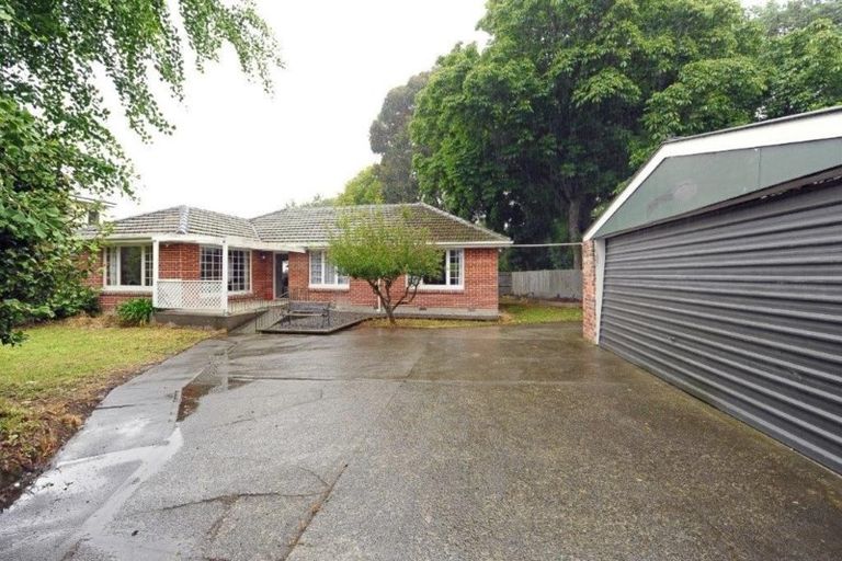 Photo of property in 1/65 Yaldhurst Road, Sockburn, Christchurch, 8042