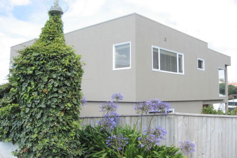 Photo of property in 33a Treasure Grove, Hataitai, Wellington, 6021