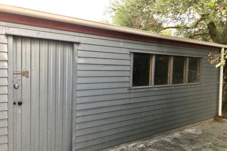 Photo of property in 21 Rangiora Avenue, Roslyn, Palmerston North, 4414