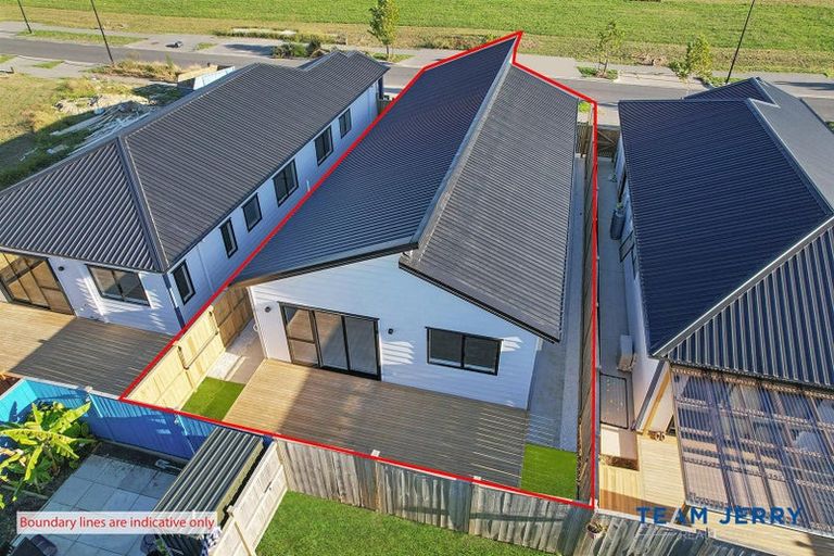 Photo of property in 43 Tributary Parade, Karaka, Papakura, 2113