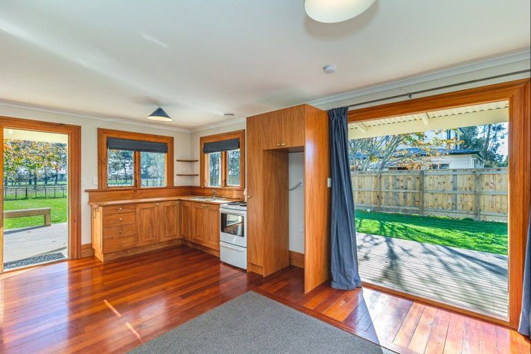 Photo of property in 8 Whelans Road, Levin, 5571