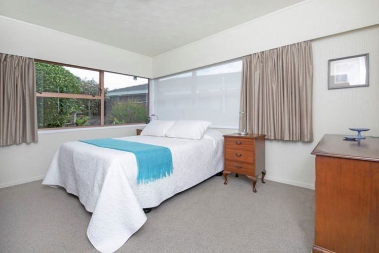 Photo of property in 36 Haseler Crescent, Howick, Auckland, 2014