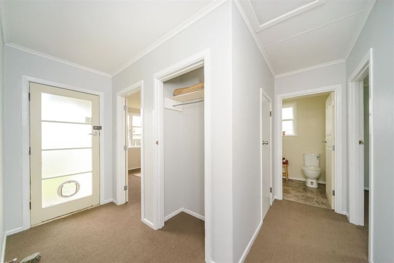 Photo of property in 10 Lewis Place, Highbury, Palmerston North, 4412