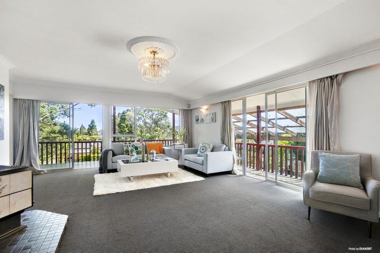 Photo of property in 15 Barlow Place, Chatswood, Auckland, 0626
