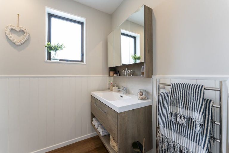 Photo of property in 6 Montclare Avenue, Ilam, Christchurch, 8041