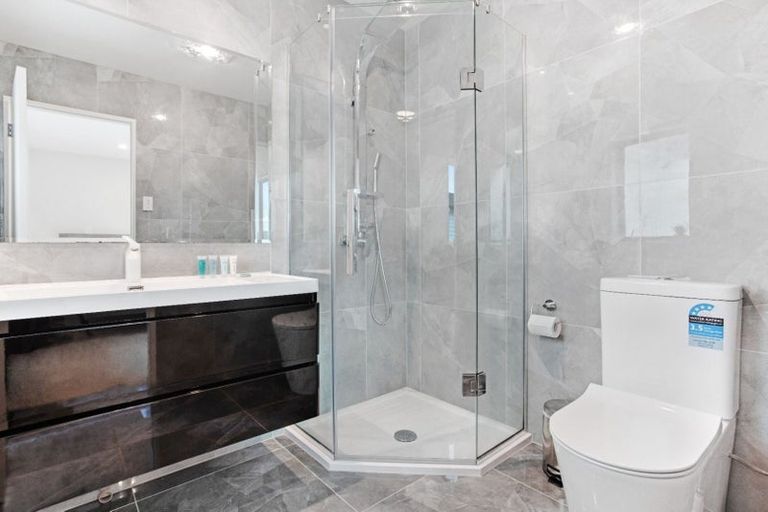 Photo of property in 20 Thomas Rielly Avenue, Hobsonville, Auckland, 0616