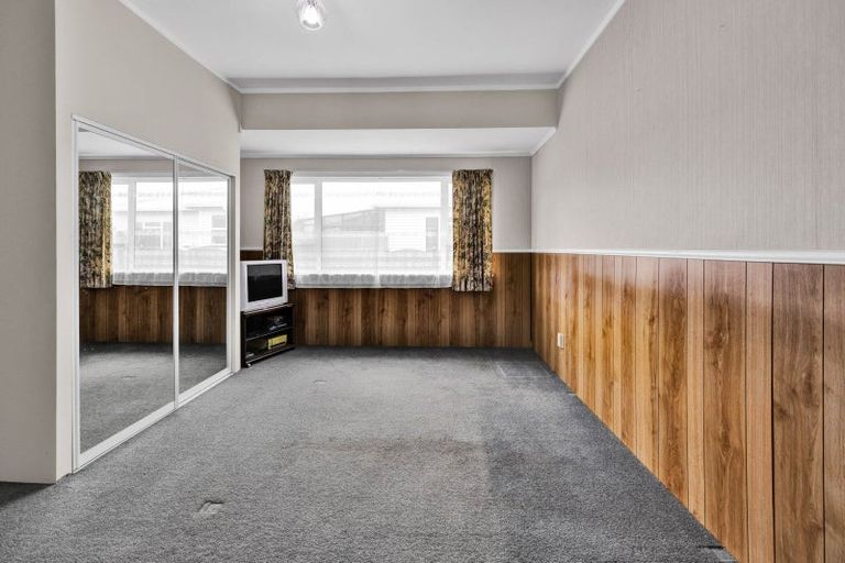 Photo of property in 55 Domett Street, Opunake, 4616