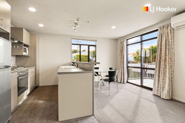 Photo of property in 115a Carroll Street, Dunedin Central, Dunedin, 9016