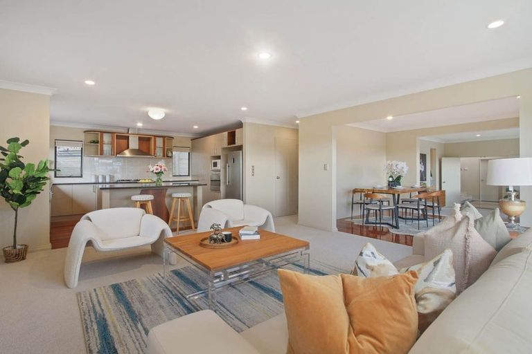 Photo of property in 21 Ridge Valley Drive, Browns Bay, Auckland, 0630