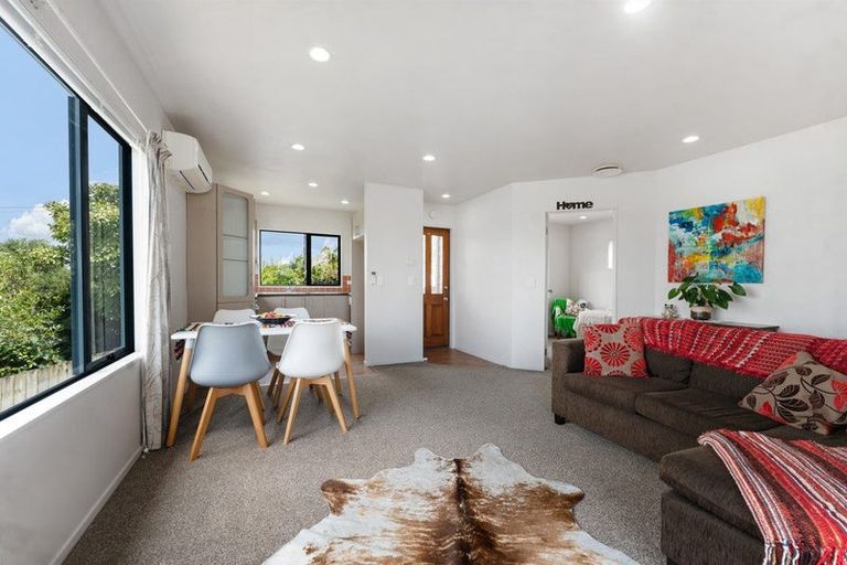 Photo of property in 2a Sycamore Drive, Sunnynook, Auckland, 0620