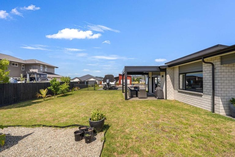 Photo of property in 9 Lady Jocelyn Place, Whitianga, 3510