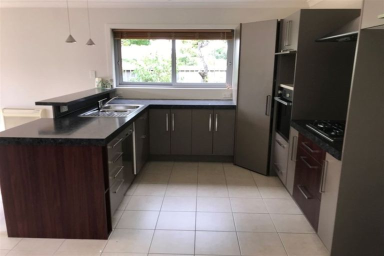 Photo of property in 1 Rutherglen Avenue, Ilam, Christchurch, 8041