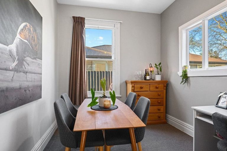 Photo of property in 18 Olliviers Road, Phillipstown, Christchurch, 8011