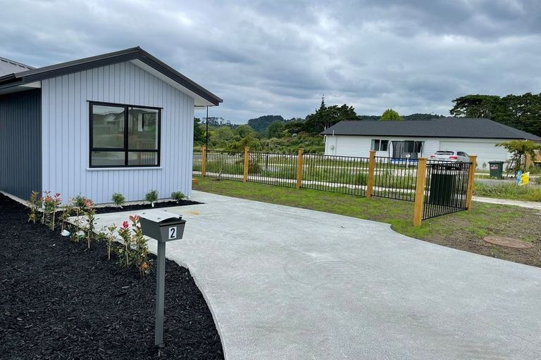 Photo of property in 2 Cutfield Lane, Kumeu, 0810