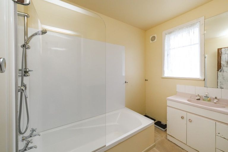 Photo of property in 61 Kettle Avenue, Awapuni, Palmerston North, 4412