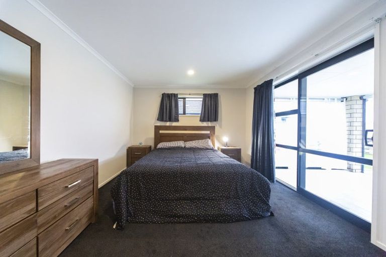 Photo of property in 67 Balrickard Way, Milson, Palmerston North, 4414