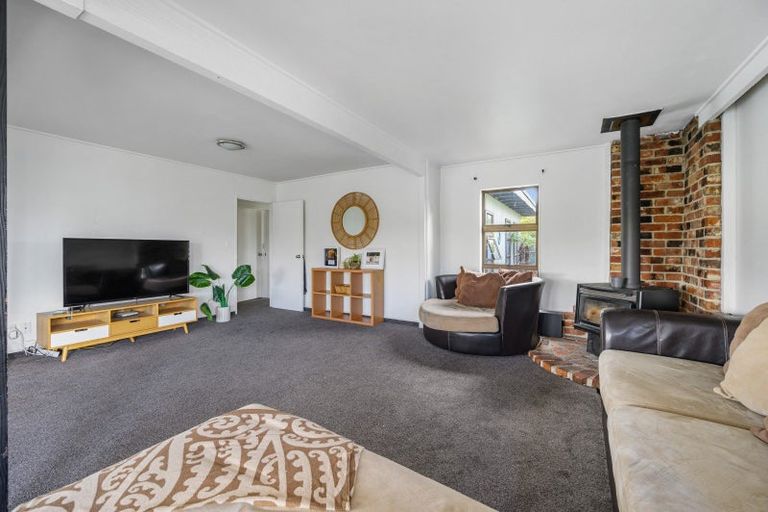 Photo of property in 33 Duckworth Crescent, Greenmeadows, Napier, 4112
