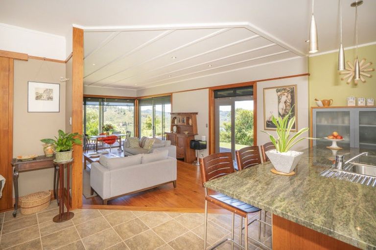 Photo of property in 92 Comers Road, Kaimarama, Whitianga, 3591