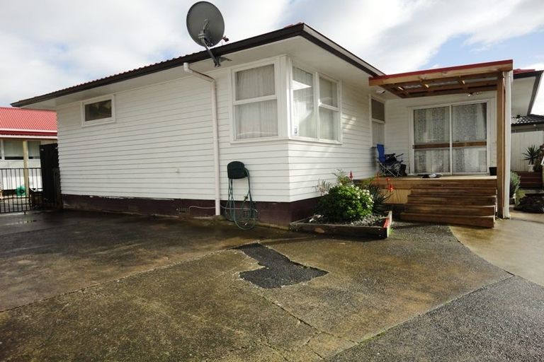 Photo of property in 19 Swallow Drive, Manurewa, Auckland, 2102