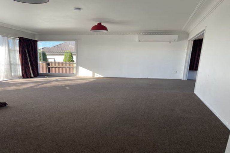 Photo of property in 26 Rimu Street, New Lynn, Auckland, 0600