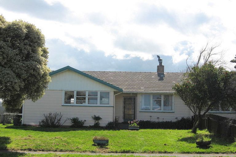 Photo of property in 69 Titoki Street, Castlecliff, Whanganui, 4501