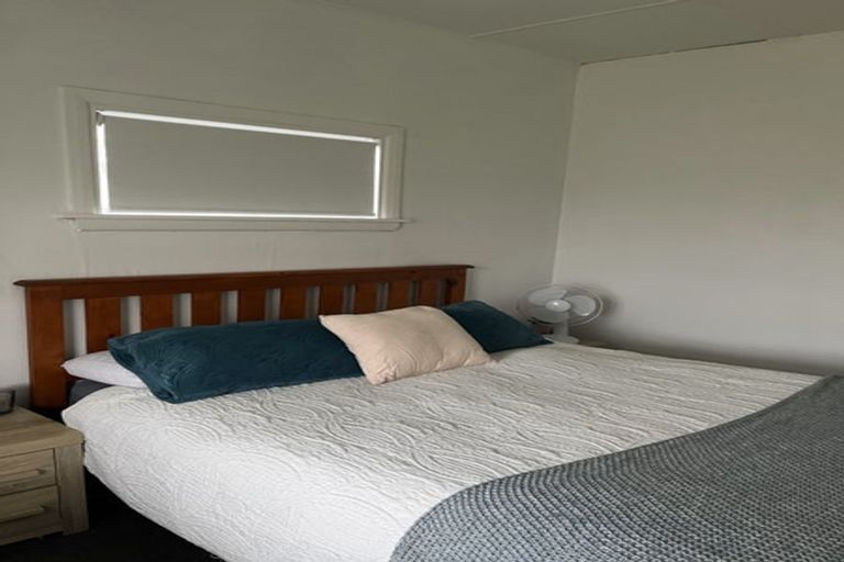 Photo of property in 26 Waimea Road, Waikanae Beach, Waikanae, 5036