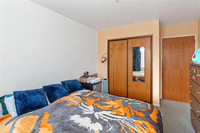 Photo of property in 2/38a Richill Street, Belfast, Christchurch, 8051