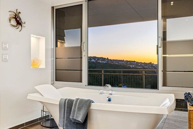 Photo of property in 6 Yelverton Place, Huntsbury, Christchurch, 8022