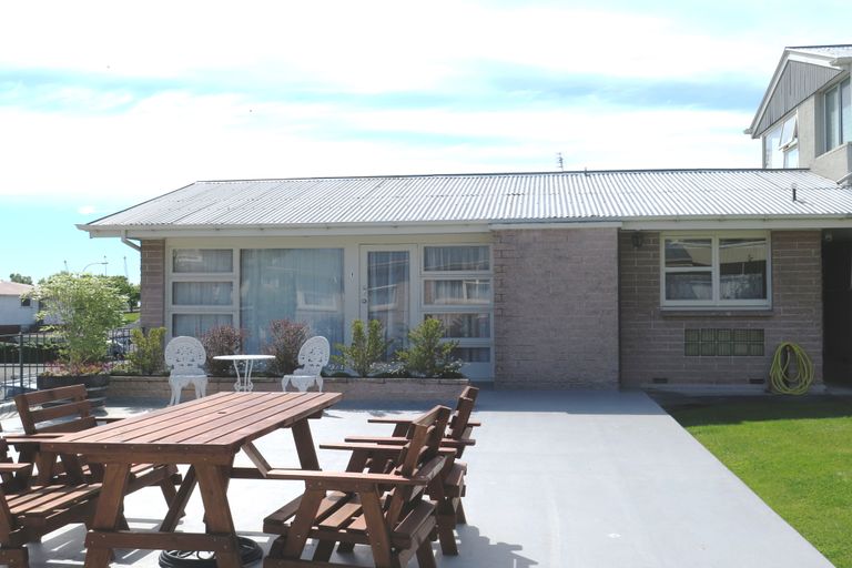 Photo of property in 1/6 Nelson Terrace, Seaview, Timaru, 7910