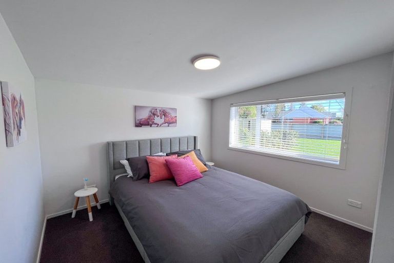 Photo of property in 74 Great North Road, Winton, 9720