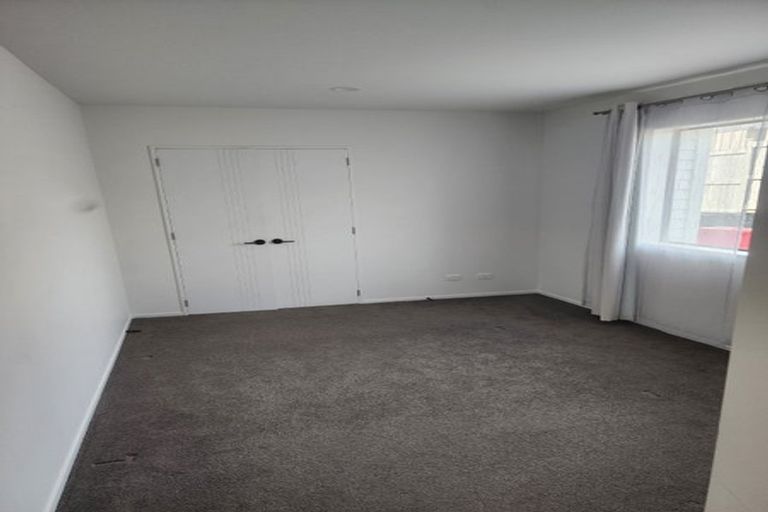 Photo of property in 7 Tautoru Avenue, Orewa, 0931