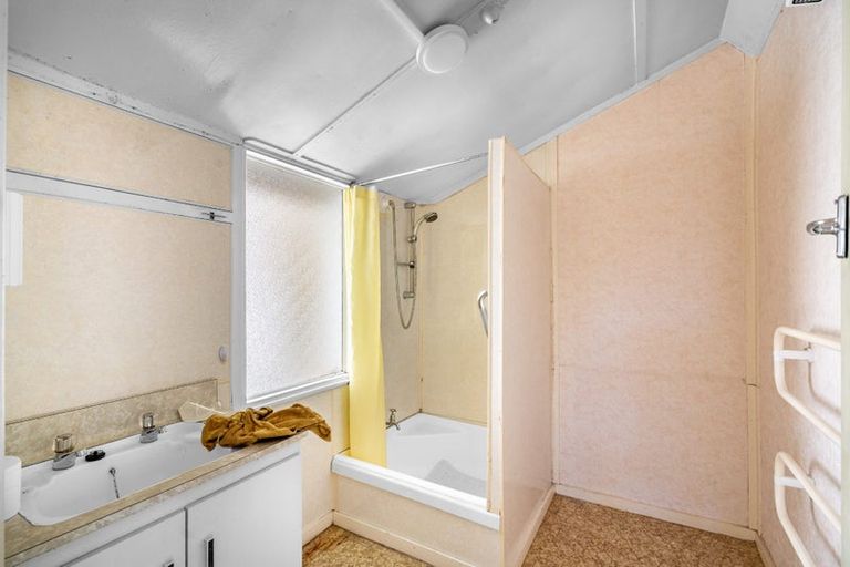 Photo of property in 130 Lamond Street, Hargest, Invercargill, 9810