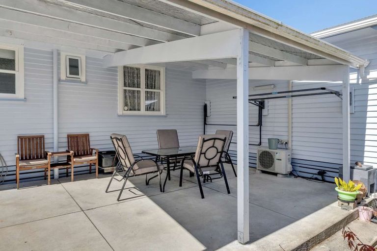 Photo of property in 28 Massey Road, Mangapapa, Gisborne, 4010