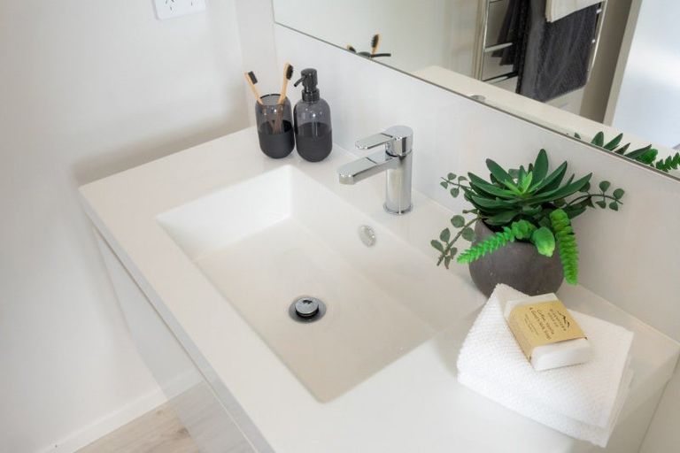 Photo of property in 1a Christian Place, Awapuni, Palmerston North, 4412