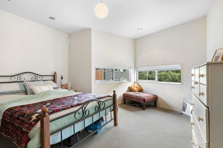 Photo of property in 6/2 Onslow Road, Khandallah, Wellington, 6035