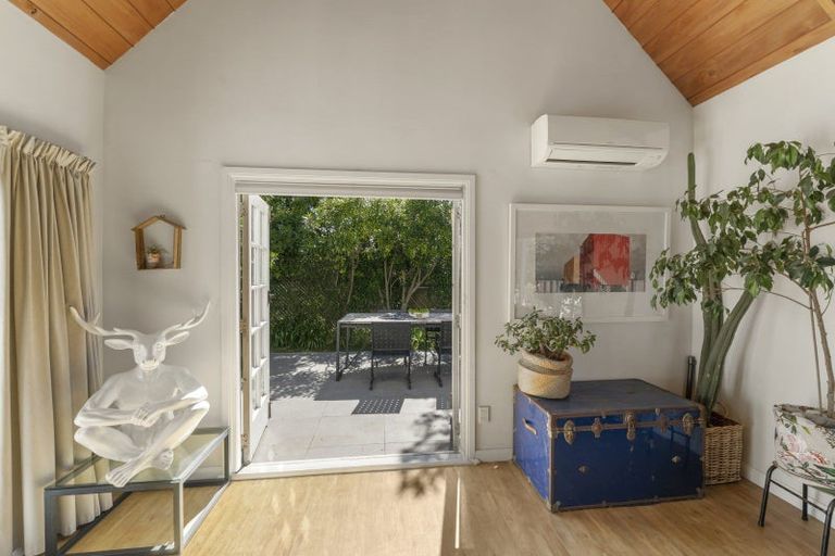 Photo of property in 10 Somerville Lane, Brightwater, 7022